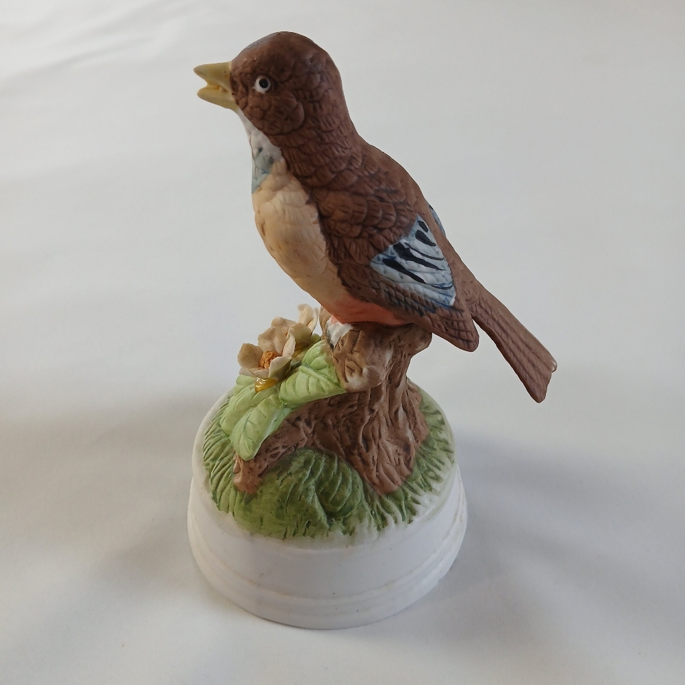 Vintage 1985 Mann Bisque Porcelain Bird Music Box Figurine